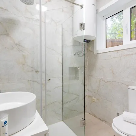 Holiday home Modern & Authentic Retreat By Hostwise Porto